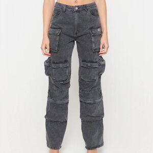 Luxe to Kill oversized black cargo pants in a size 4.